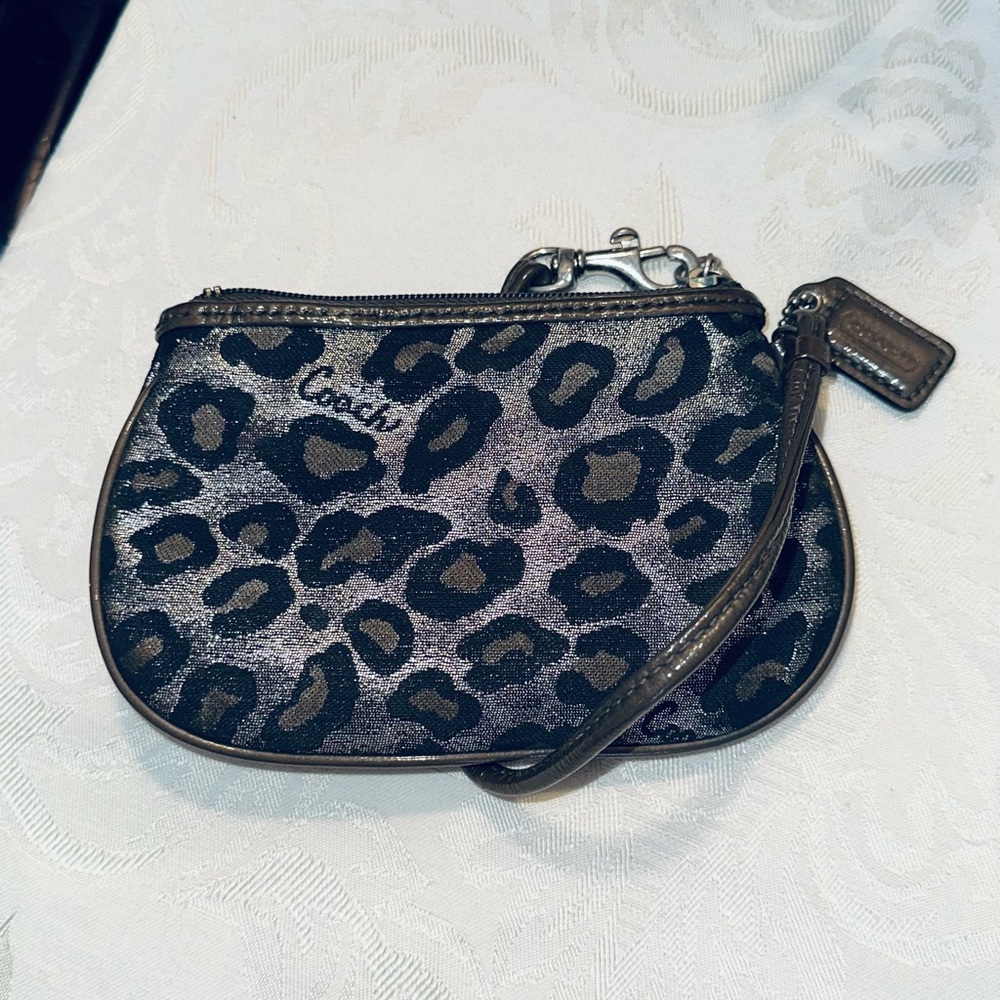 Coach Signature Ocelot Print Lurex Wristlet – Black & Grey (EUC) - Picture 2 of 7